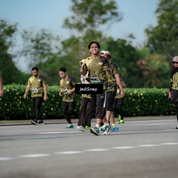 Runner Photo 6841839