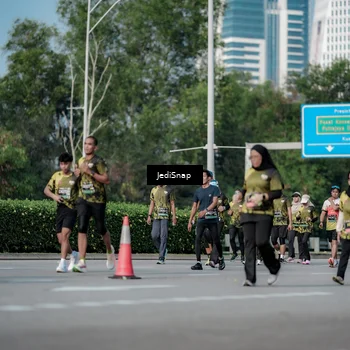 Runner Photo 6841852