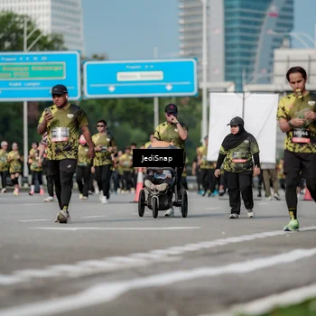 Runner Photo 6841891