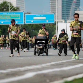 Runner Photo 6841893