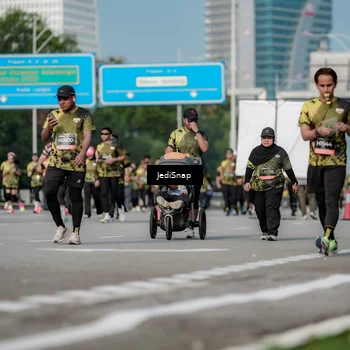 Runner Photo 6841922