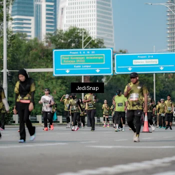 Runner Photo 6841947