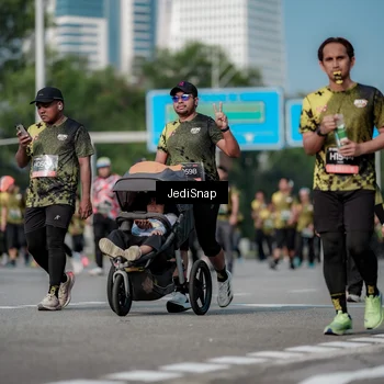 Runner Photo 6841950