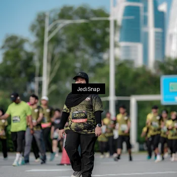 Runner Photo 6842034