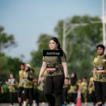 Runner Photo 6842069