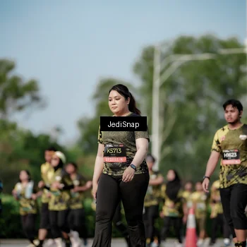 Runner Photo 6842112