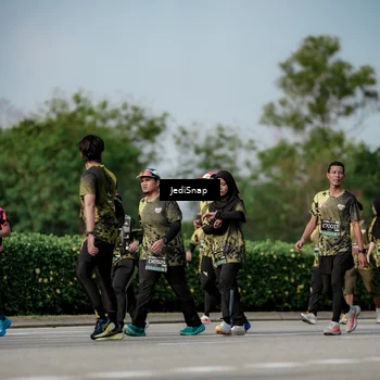 Runner Photo 6842127