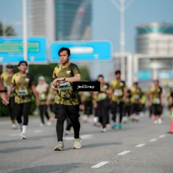 Runner Photo 6842174