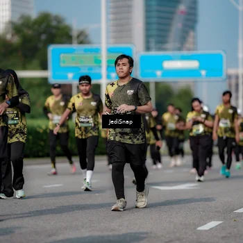 Runner Photo 6842184