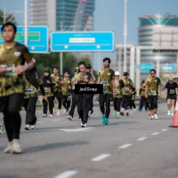 Runner Photo 6842199