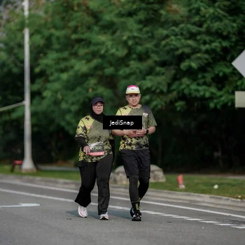 Runner Photo 6842233