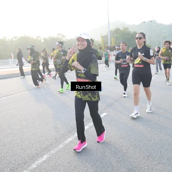 Runner Photo 6842242