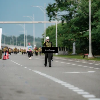 Runner Photo 6842254