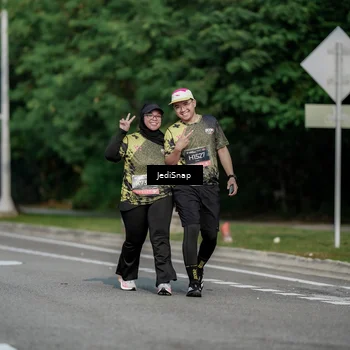 Runner Photo 6842256