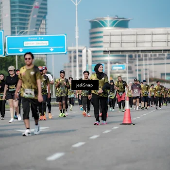 Runner Photo 6842272