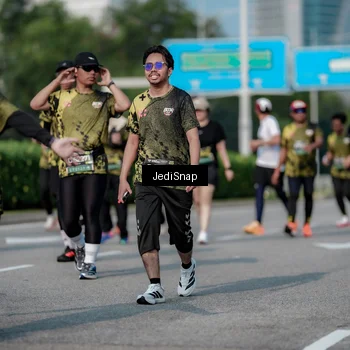 Runner Photo 6842329