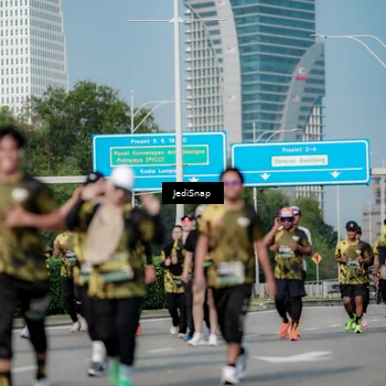 Runner Photo 6842349
