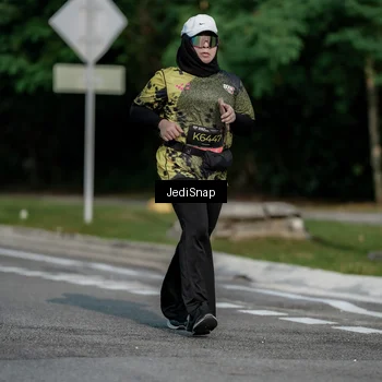 Runner Photo 6842356