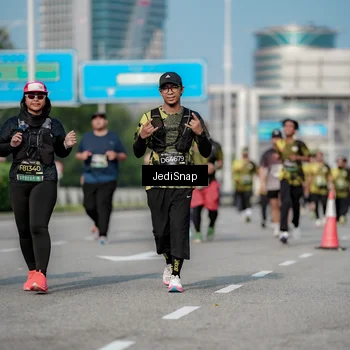 Runner Photo 6842366