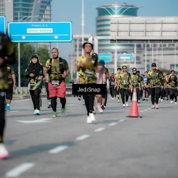 Runner Photo 6842382