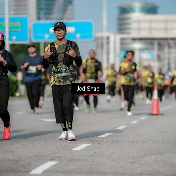 Runner Photo 6842392