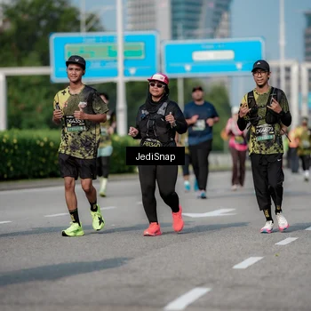 Runner Photo 6842394