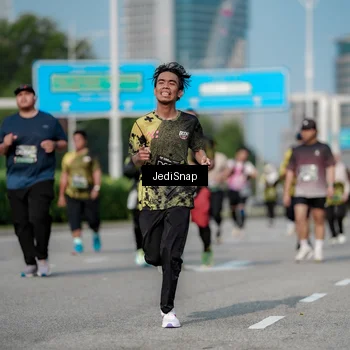 Runner Photo 6842405
