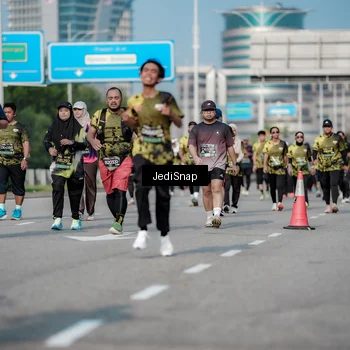 Runner Photo 6842407