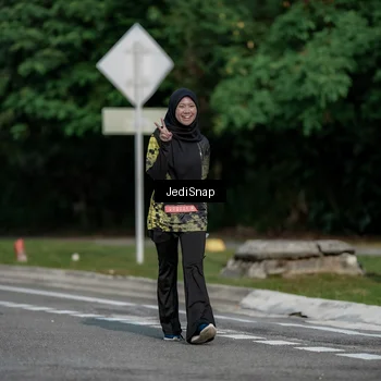 Runner Photo 6842424