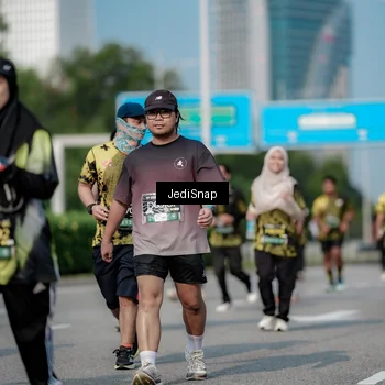 Runner Photo 6842483