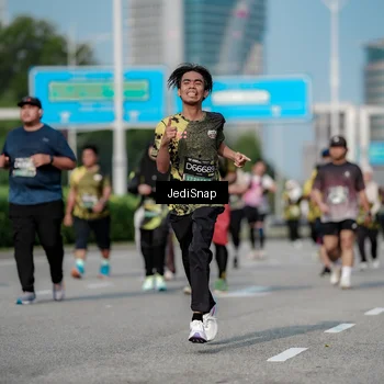 Runner Photo 6842553