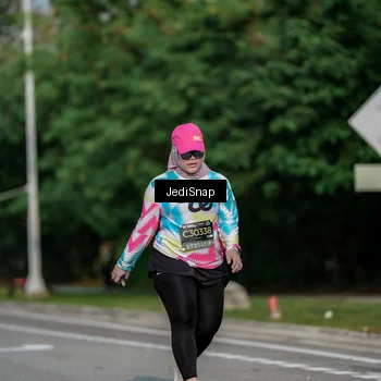 Runner Photo 6842593