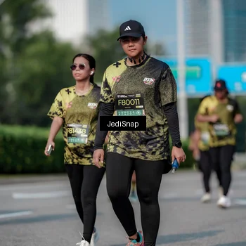 Runner Photo 6842726