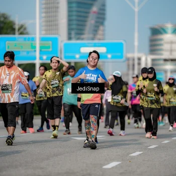 Runner Photo 6842778
