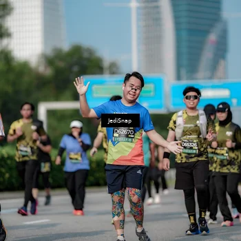 Runner Photo 6842879