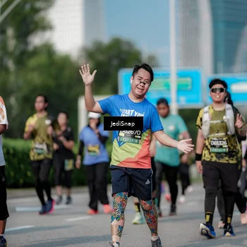Runner Photo 6842893
