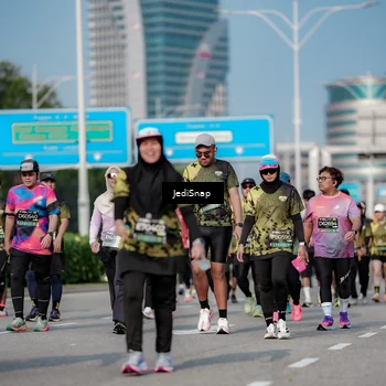 Runner Photo 6842934