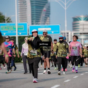 Runner Photo 6842935