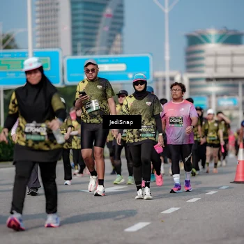 Runner Photo 6842960