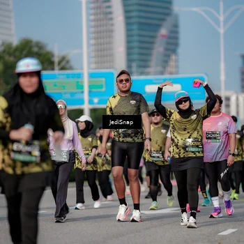 Runner Photo 6842972