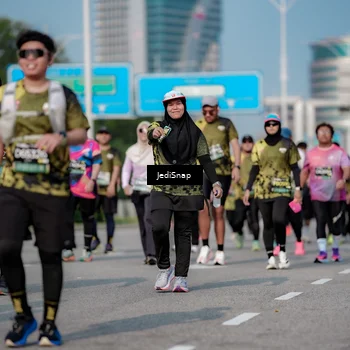 Runner Photo 6842990