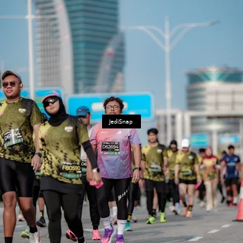 Runner Photo 6843004