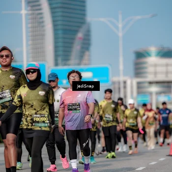 Runner Photo 6843019