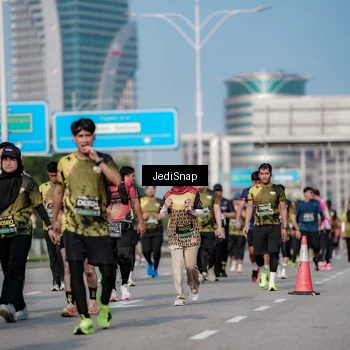 Runner Photo 6843068