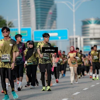 Runner Photo 6843083