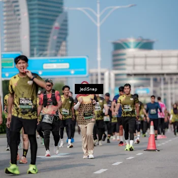 Runner Photo 6843084