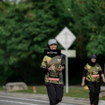Runner Photo 6843087