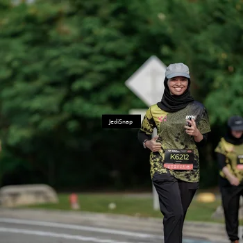 Runner Photo 6843099