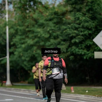 Runner Photo 6843131