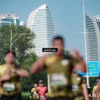 Runner Photo 6843145